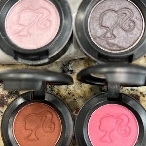 MAC EYESHADOWS 4 Barbie loves Mac eyeshadows